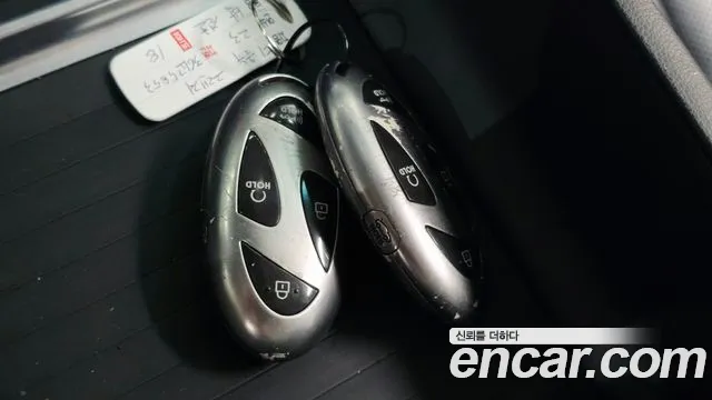Hyundai Grandeur Grandeur (GN7) 2.5 Бензин 2WD — Фото автомобиля 15