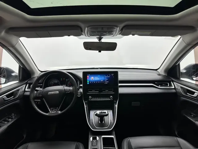 Haval M6 — Фото автомобиля 6