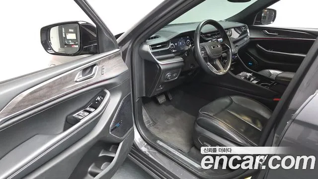 Jeep Cherokee Grand Cherokee(WL) L 3.6 Overland — Фото автомобиля 10