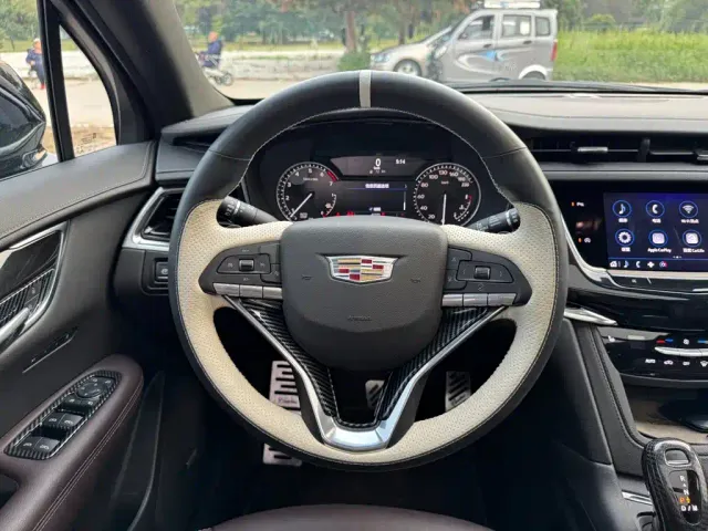 Cadillac Cadillac XT6 2022 2.0T 6-Seater 2WD Luxury Edition — Фото автомобиля 24