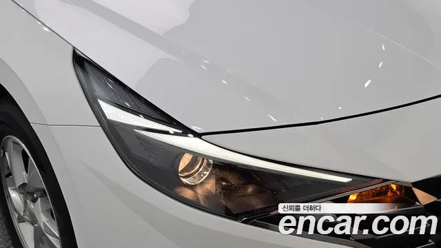 Hyundai AVANTE Avante (CN7) — Фото автомобиля 22