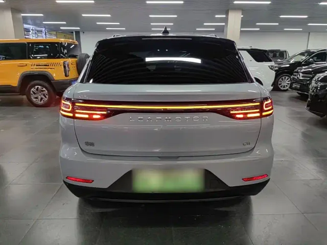 Leapmotor C11 — Фото автомобиля 3