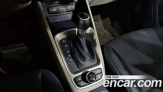 Hyundai Venue Venue 1.6 Modern Plus — Фото автомобиля 9