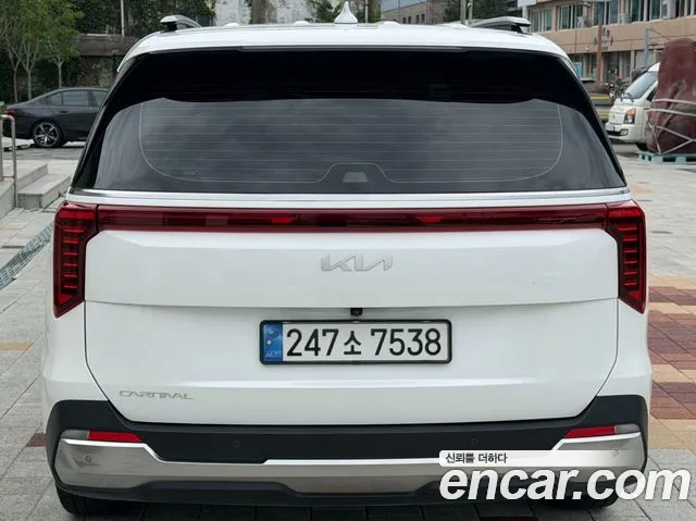 Kia Carnival Generation 4 — Фото автомобиля 3