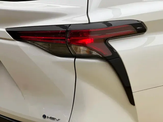 Toyota Granvia — Фото автомобиля 22