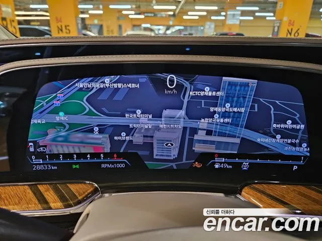 Cadillac Escalade — Фото автомобиля 8