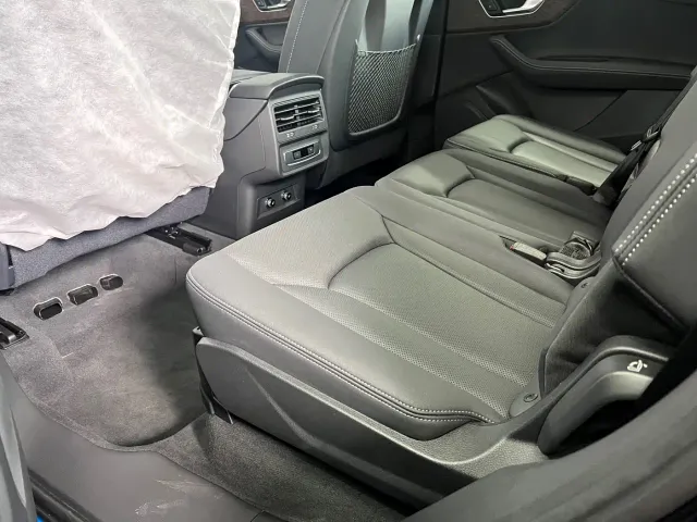 Audi Q7 — Фото автомобиля 6