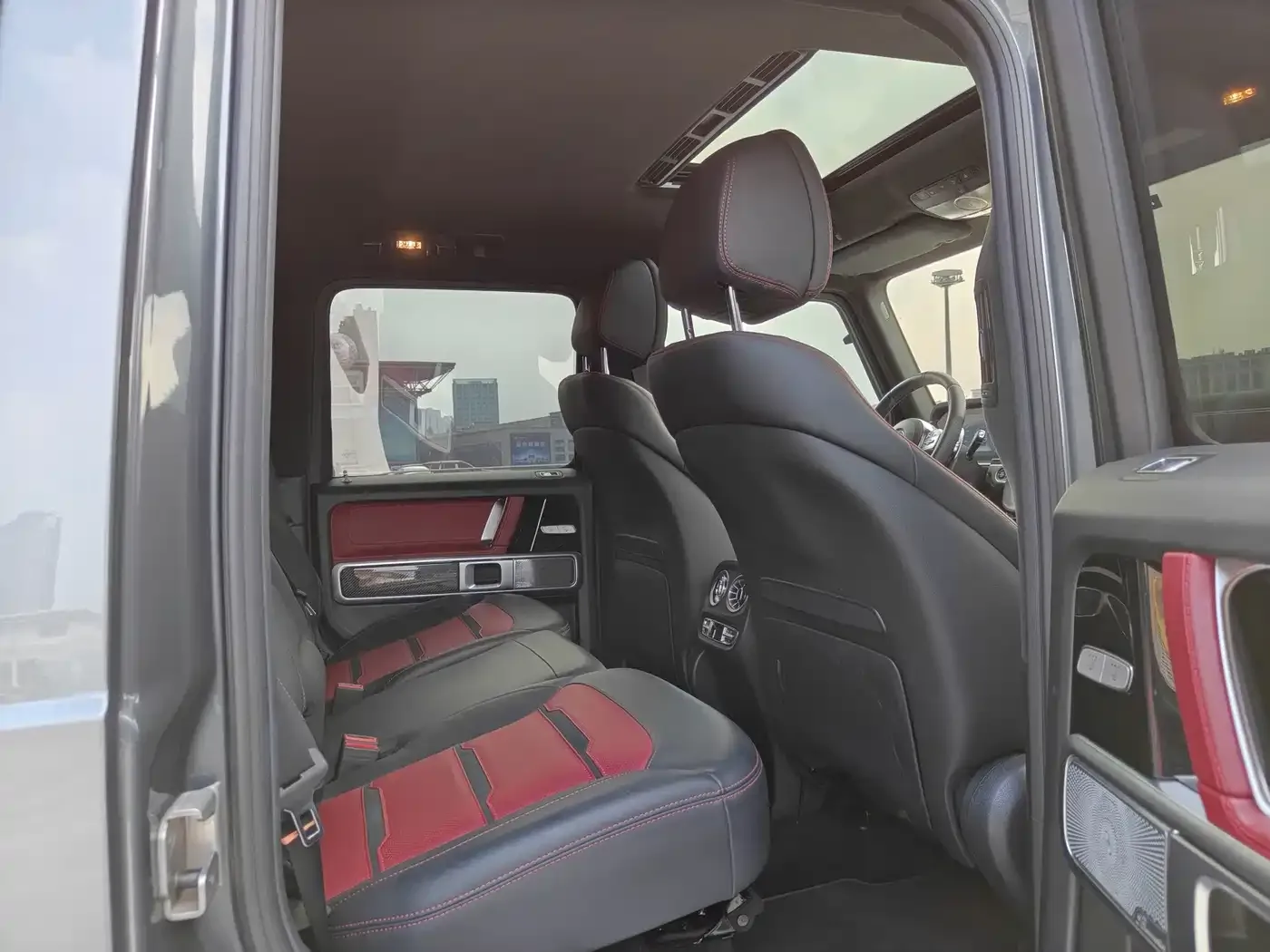 Mercedes-Benz Mercedes-Benz G-Class AMG 2022 AMG G 63 — Фото автомобиля 7