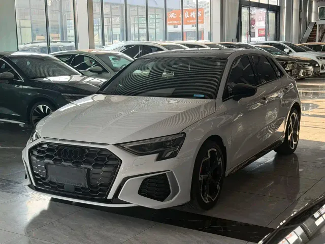 Фотография автомобиля — Audi A3