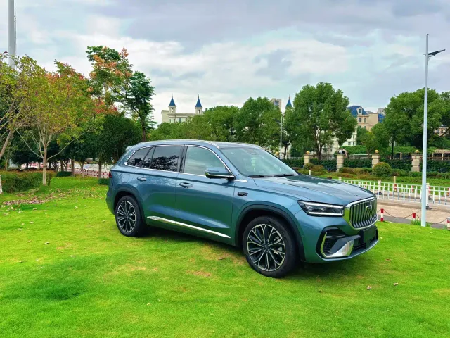 Geely Xingyue L — Фото автомобиля 3