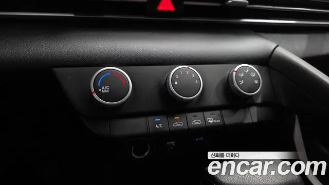 Hyundai AVANTE Avante (CN7) 1.6 LPi (Для проката) — Фото автомобиля 25