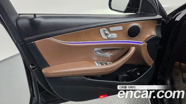 Mercedes-Benz E-Class W213 — Фото автомобиля 13