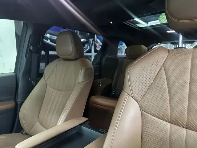 Toyota Granvia — Фото автомобиля 9