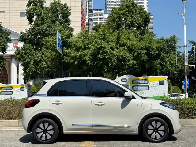 Wuling Bingo — Фото автомобиля 7