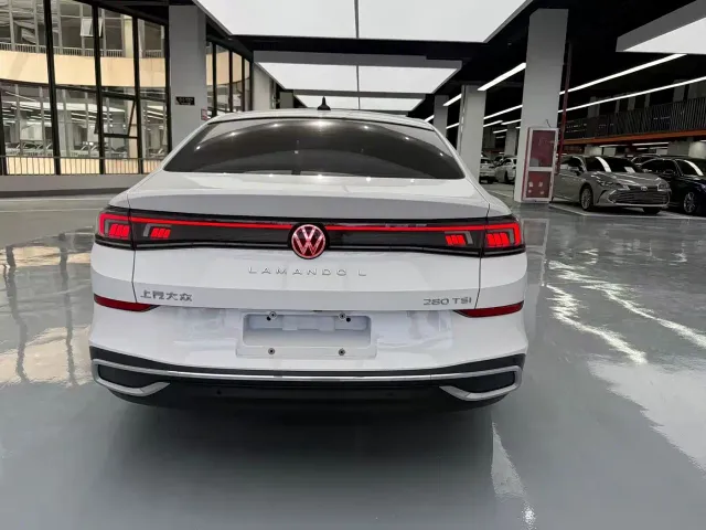Volkswagen Lamando — Фото автомобиля 12