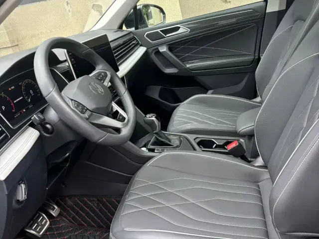 Volkswagen Tiguan L — Фото автомобиля 6
