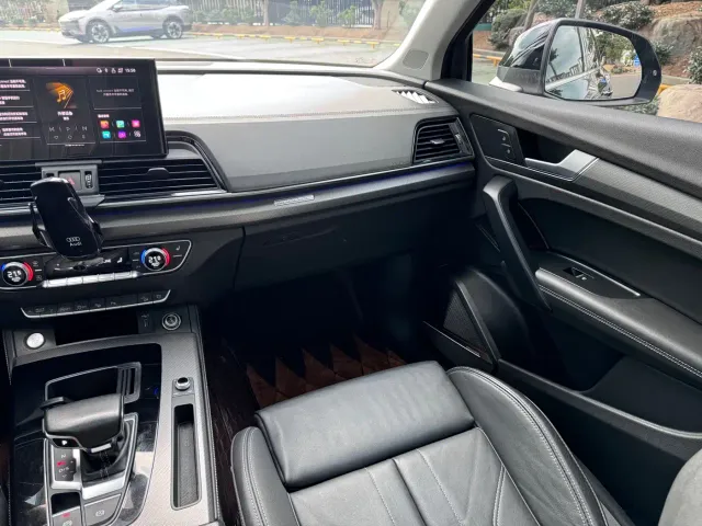 Audi Q5L — Фото автомобиля 8