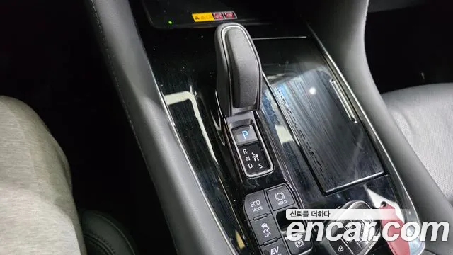 Toyota Alphard Generation 4 — Фото автомобиля 9