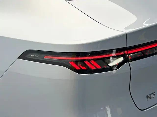 Nissan N7 — Фото автомобиля 10