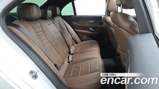 Mercedes-Benz E-Class W213 — Фото автомобиля 17
