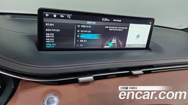 Genesis GV70 — Фото автомобиля 22