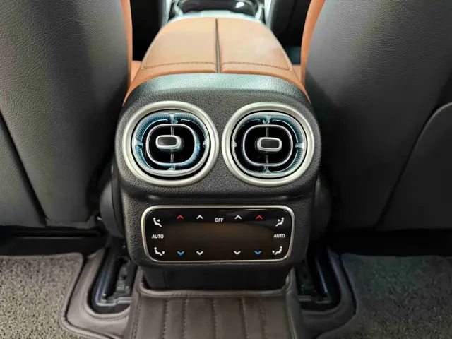 Mercedes-Benz GLC-Class — Фото автомобиля 16