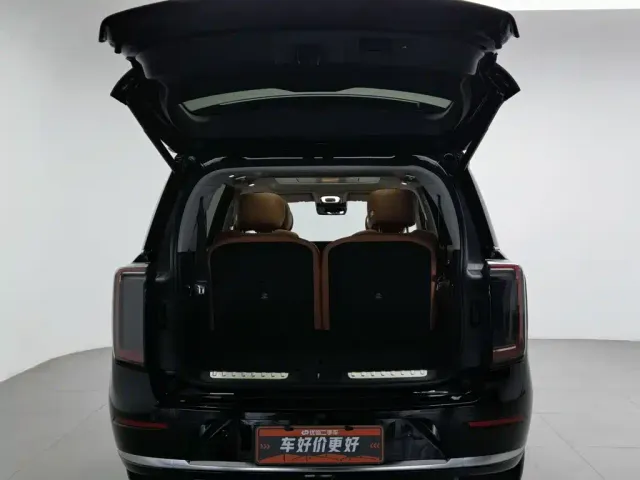 GAC Trumpchi Xiangwang S9 — Фото автомобиля 16