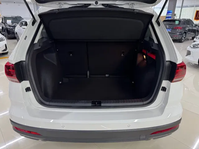 Volkswagen Tharu — Фото автомобиля 10