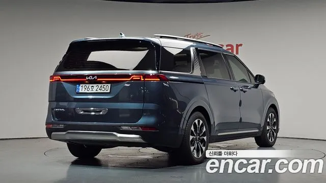 Kia Canival Carnival 4 поколение Бензин 9 мест Signature — Фото автомобиля 2