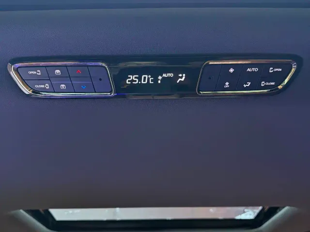 GAC Trumpchi E9 — Фото автомобиля 12