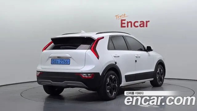 Kia Niro New — Фото автомобиля 2