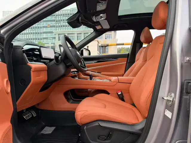 Geely Boyue — Фото автомобиля 7