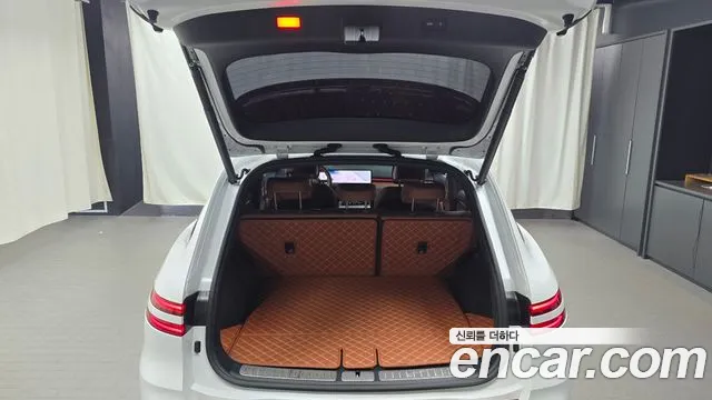 Genesis GV70 2.5T Бензин AWD — Фото автомобиля 30