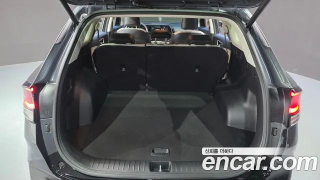 Kia Sportage Sportage 5-е поколение Бензин 1.6 турбо 2WD — Фото автомобиля 17