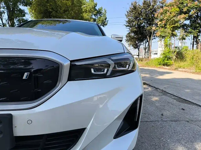 BMW i3 — Фото автомобиля 23