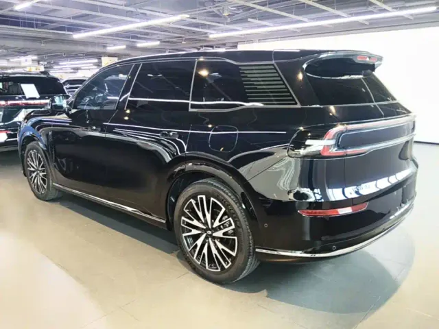 Changan Qiyuan Q07 — Фото автомобиля 4