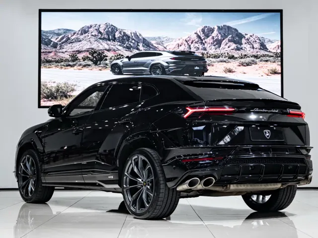 Lamborghini Urus — Фото автомобиля 5