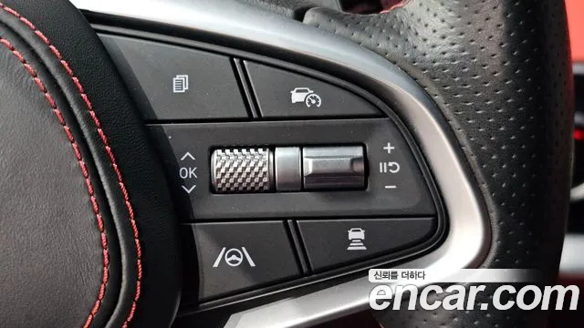 Genesis GV70 — Фото автомобиля 15