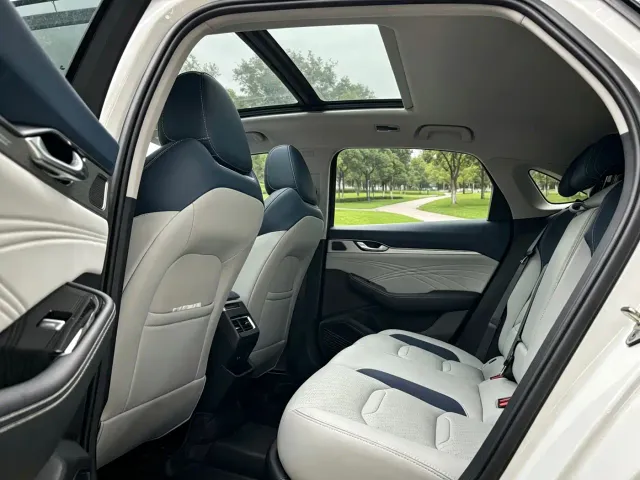 Geely Xingrui — Фото автомобиля 9