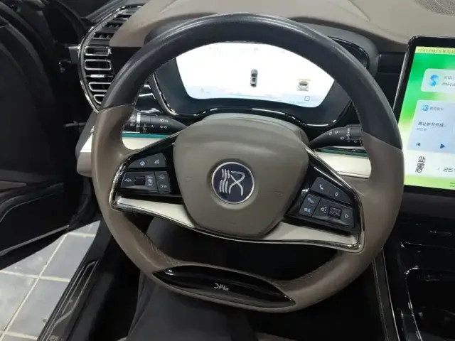 BYD Han — Фото автомобиля 15