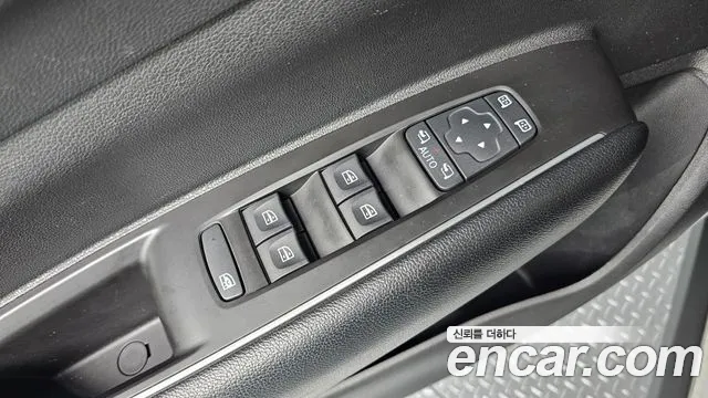 Renault-KoreaSamsung QM6 Новый QM6 2.0 GDe LE Signature 2WD — Фото автомобиля 13