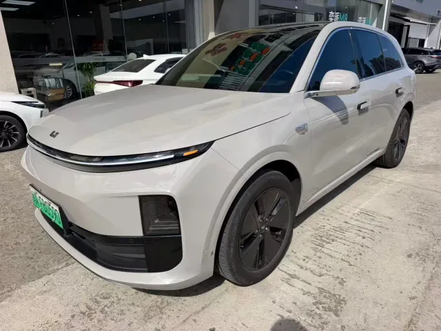 Фотография автомобиля — Li Auto L6