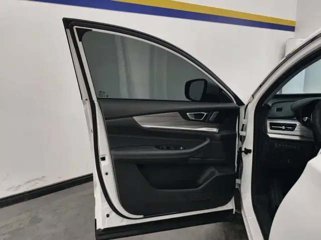 Chery Tiggo 8 — Фото автомобиля 7