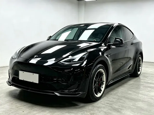 Фотография автомобиля — Tesla Model Y