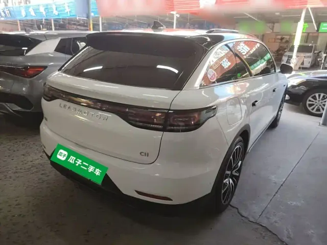 Leapmotor C11 — Фото автомобиля 6