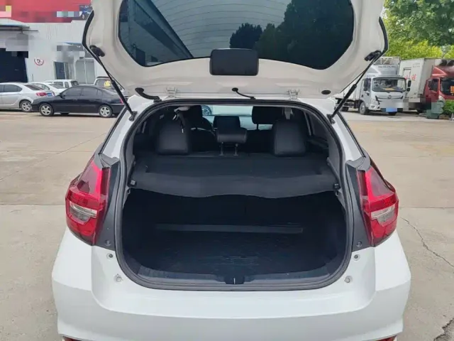 Toyota Vios FS — Фото автомобиля 15