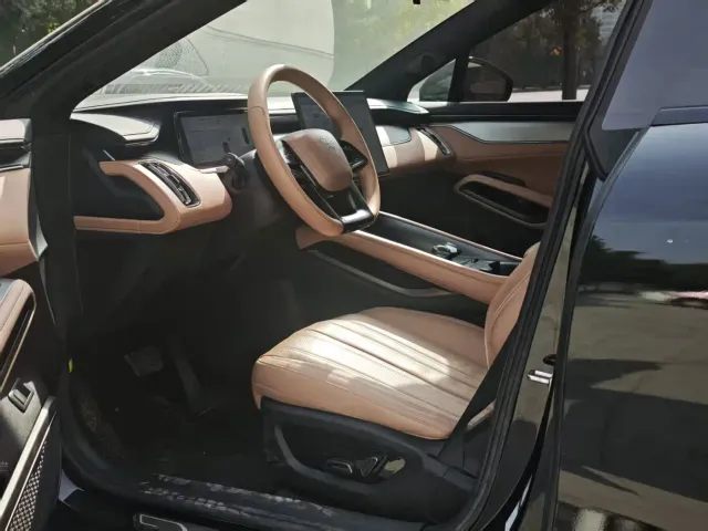 BYD Song L EV — Фото автомобиля 6
