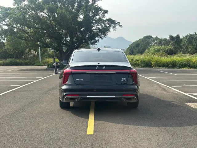 Hongqi H5 — Фото автомобиля 14