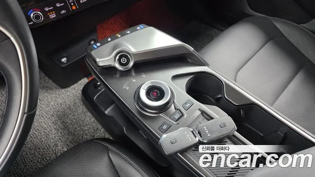 Kia EV6 — Фото автомобиля 12