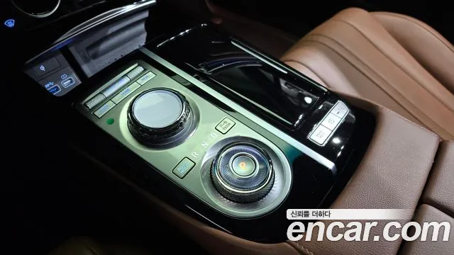 Genesis G80 RG3 — Фото автомобиля 12